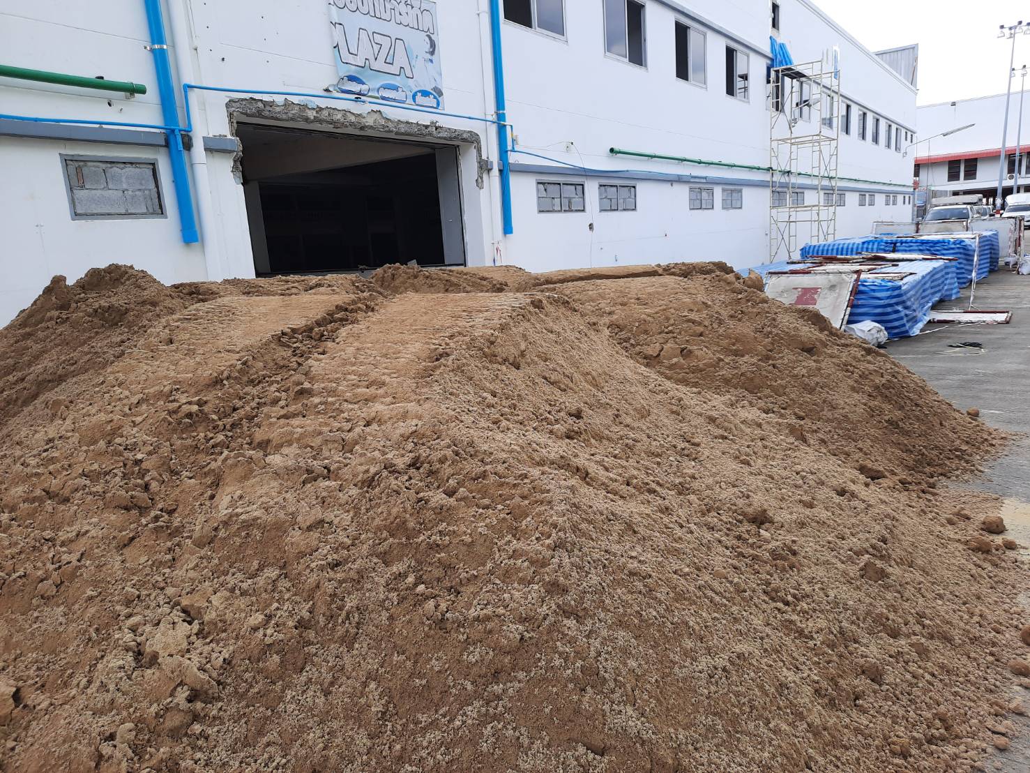 ขายทรายถม